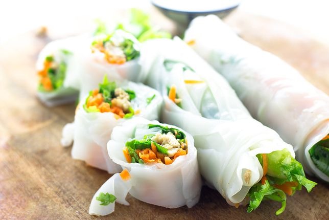 Wietnamski papier ryżowy kwadratowy 19 cm, do sajgonek Spring Rolls 500g HS